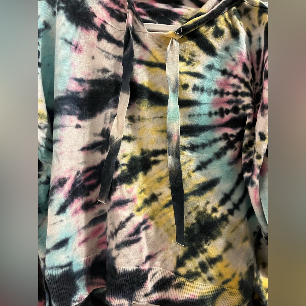 Vintage Havana Tie-Dye Hoodie - Black, Pink, Yellow, Blue - Picture 2 of 5